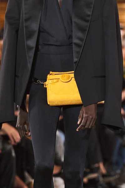 Look 140